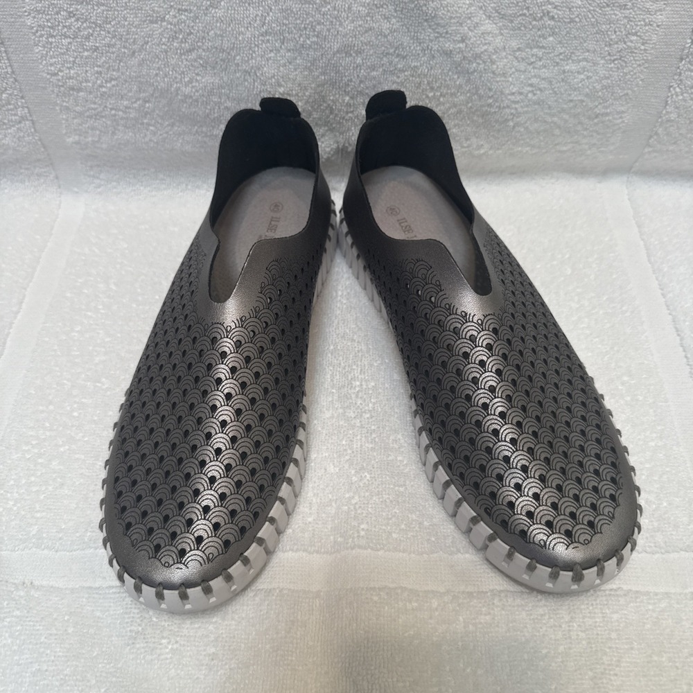 Ilse Jacobsen Tulip 139 Metallic Pewter Perforated Slip On Shoes EU 40   US 9